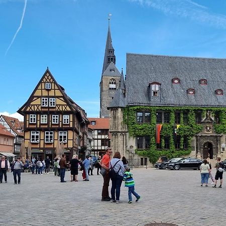 Fewo Otto- Sanierte Ferienwohnung Im Einzeldenkmal Quedlinburg Buitenkant foto